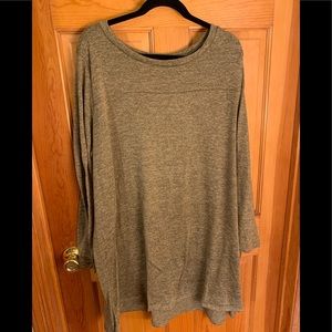 3x gray Beeuniq top